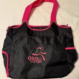Thirty One Girls On The Run Embroidered Gym Bag